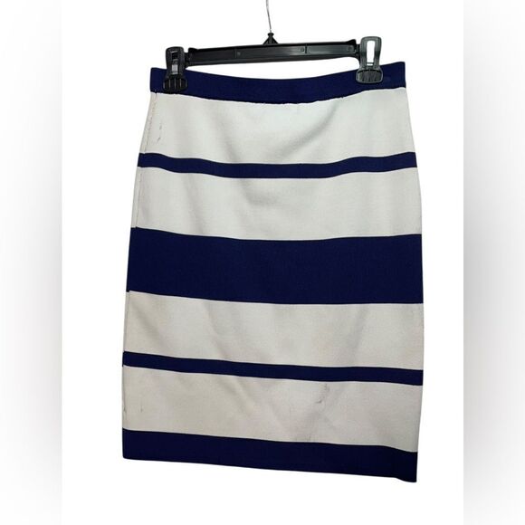 Neiman Marcus Striped Navy/White Pencil Skirt Medium - Picture 2 of 10